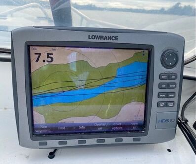 Lowrance Fish Finders & Marine Electronics